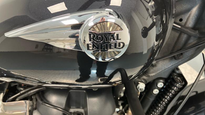 Royal Enfield Super Meteor 650 Celestial (23MY)